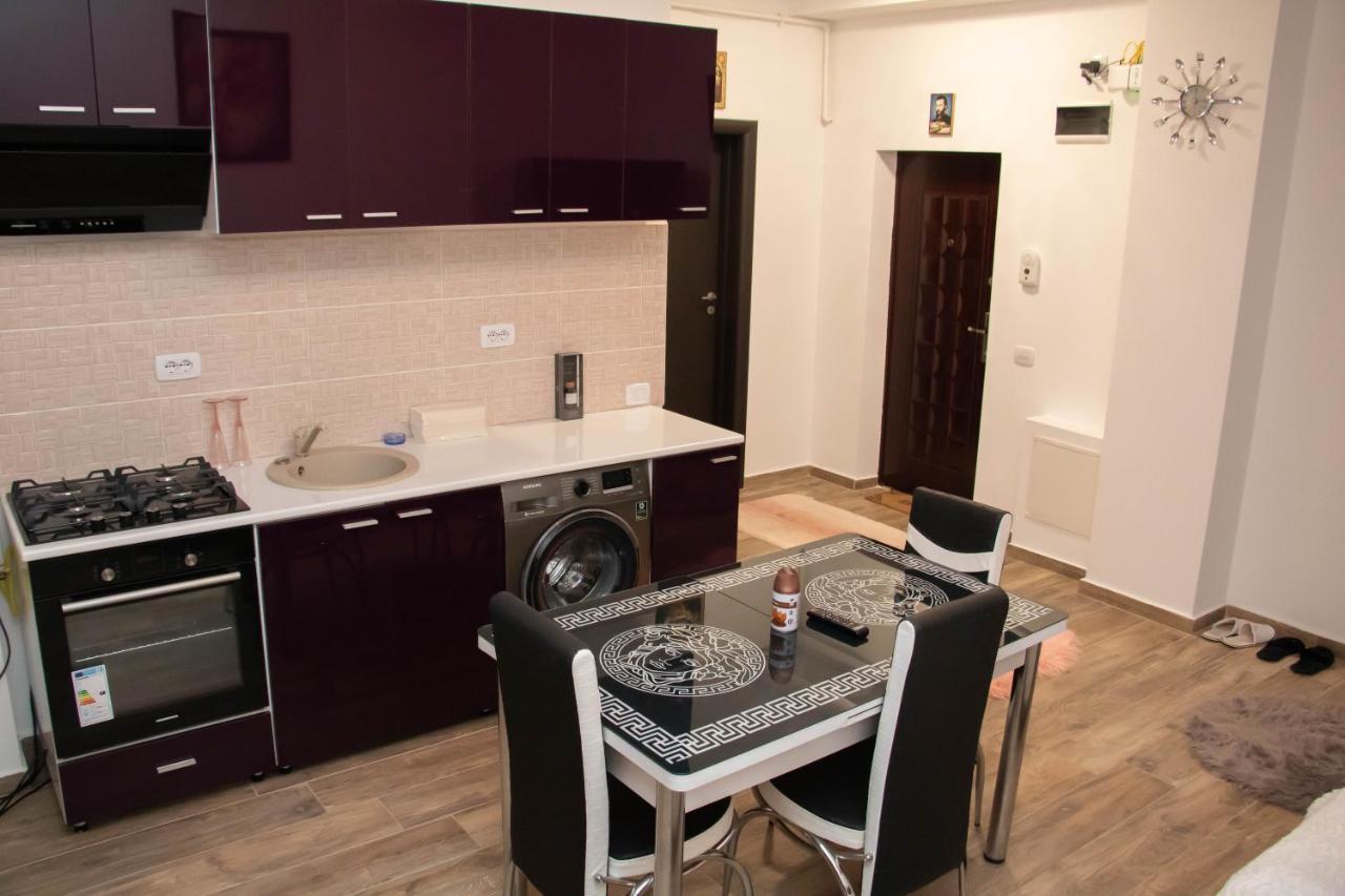 Apartament Capitala Militari Roşu Exterior foto